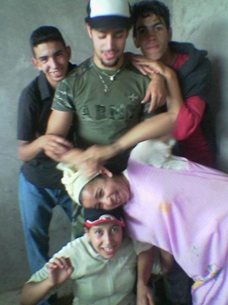 j sui avec des bon amis